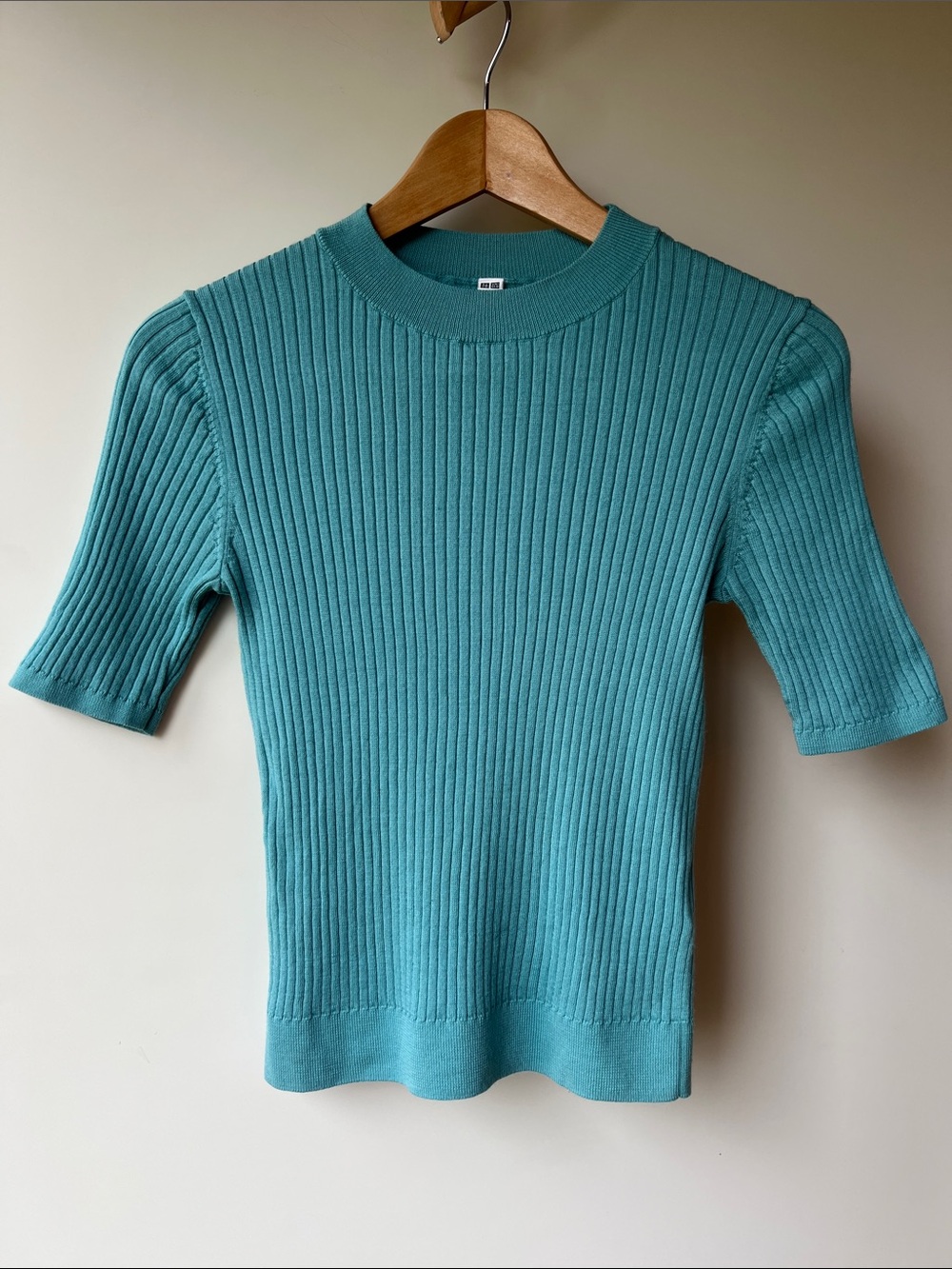 Uniqlo Teal Ribbed Short-Sleeve Knit Top 100% Wool
